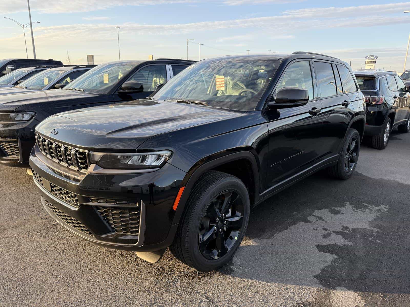 2026 Jeep Grand Cherokee Altitude - Image 1