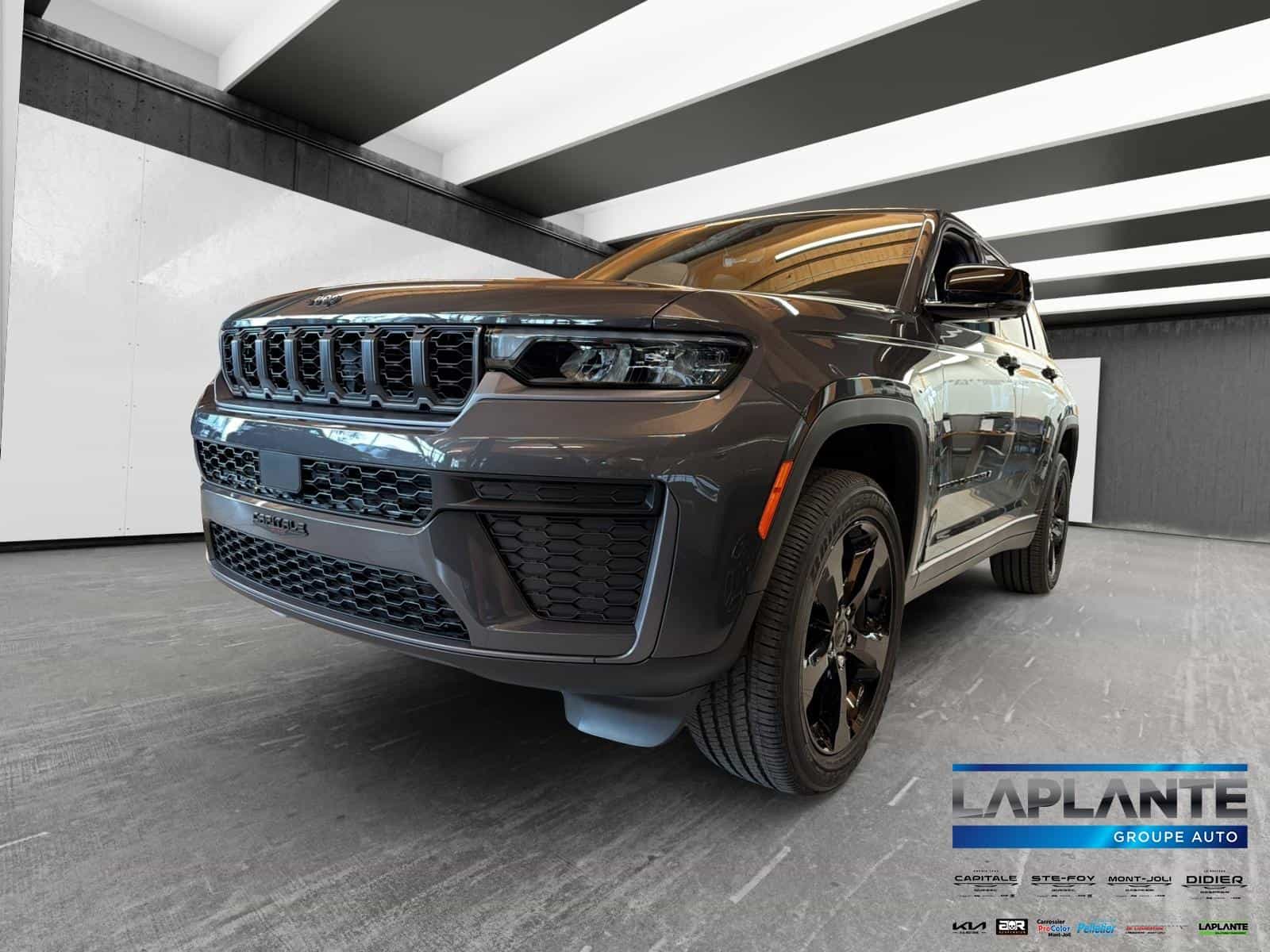 Image 1 Jeep Grand Cherokee Altitude 2026