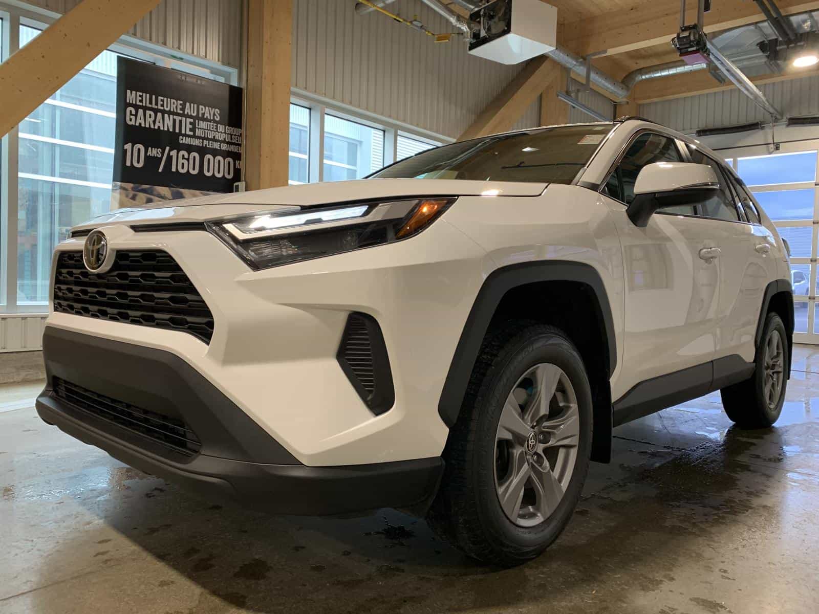 2022 Toyota Rav4 XLE - Image 1