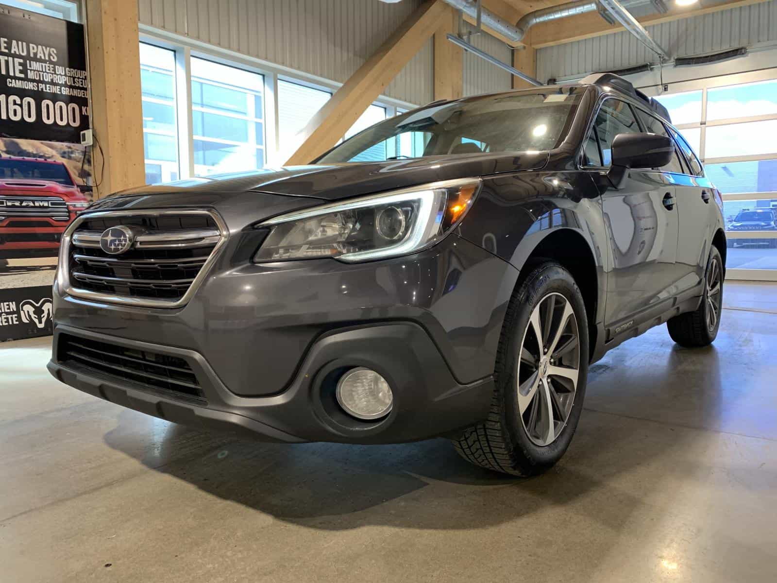 2019 Subaru Outback 3.6R Touring - Image 1