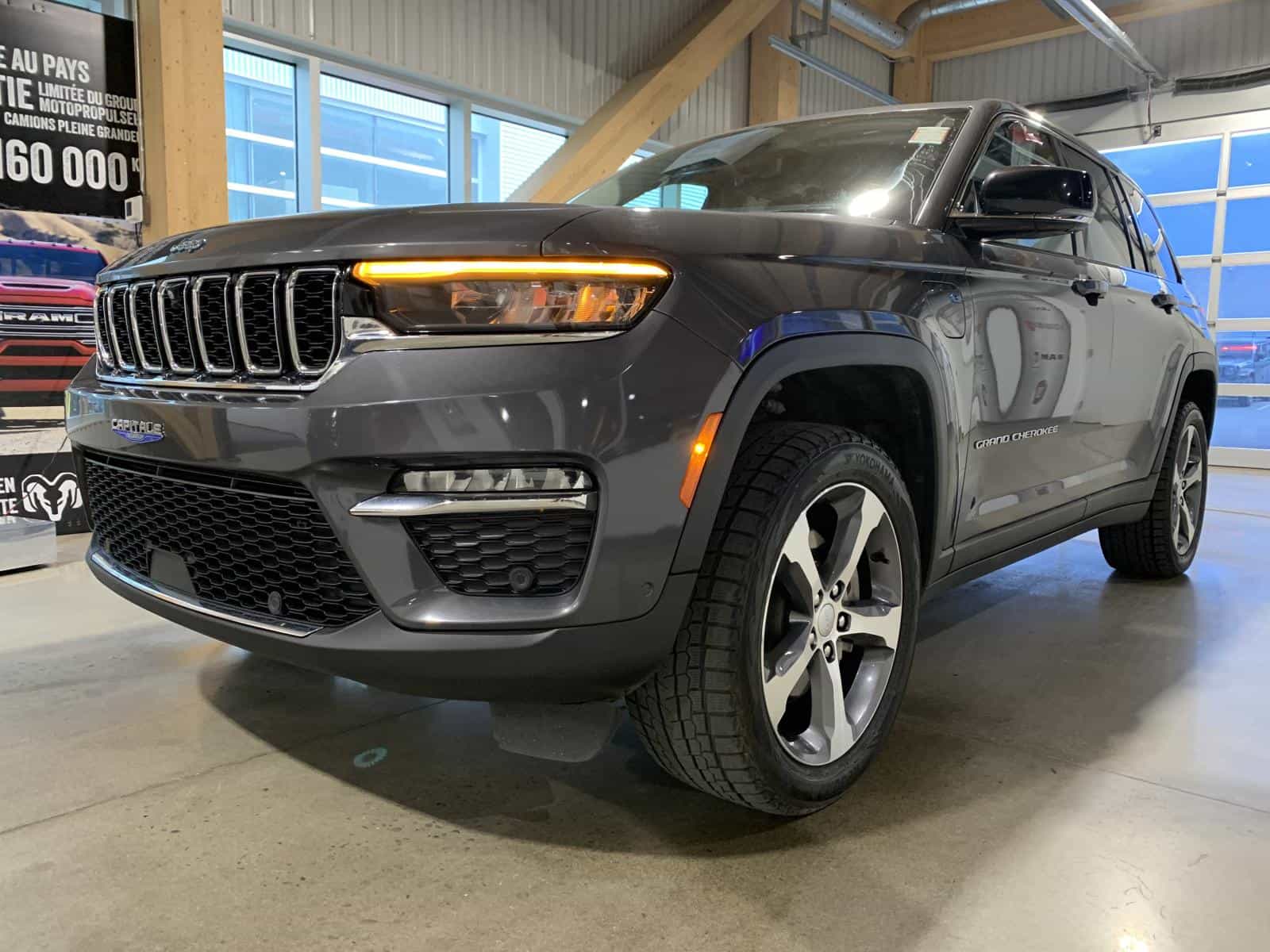 2022 Jeep Grand Cherokee Base 4XE - Image 1