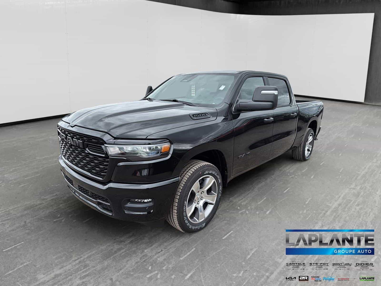 2026 RAM 1500 Express - Image 1