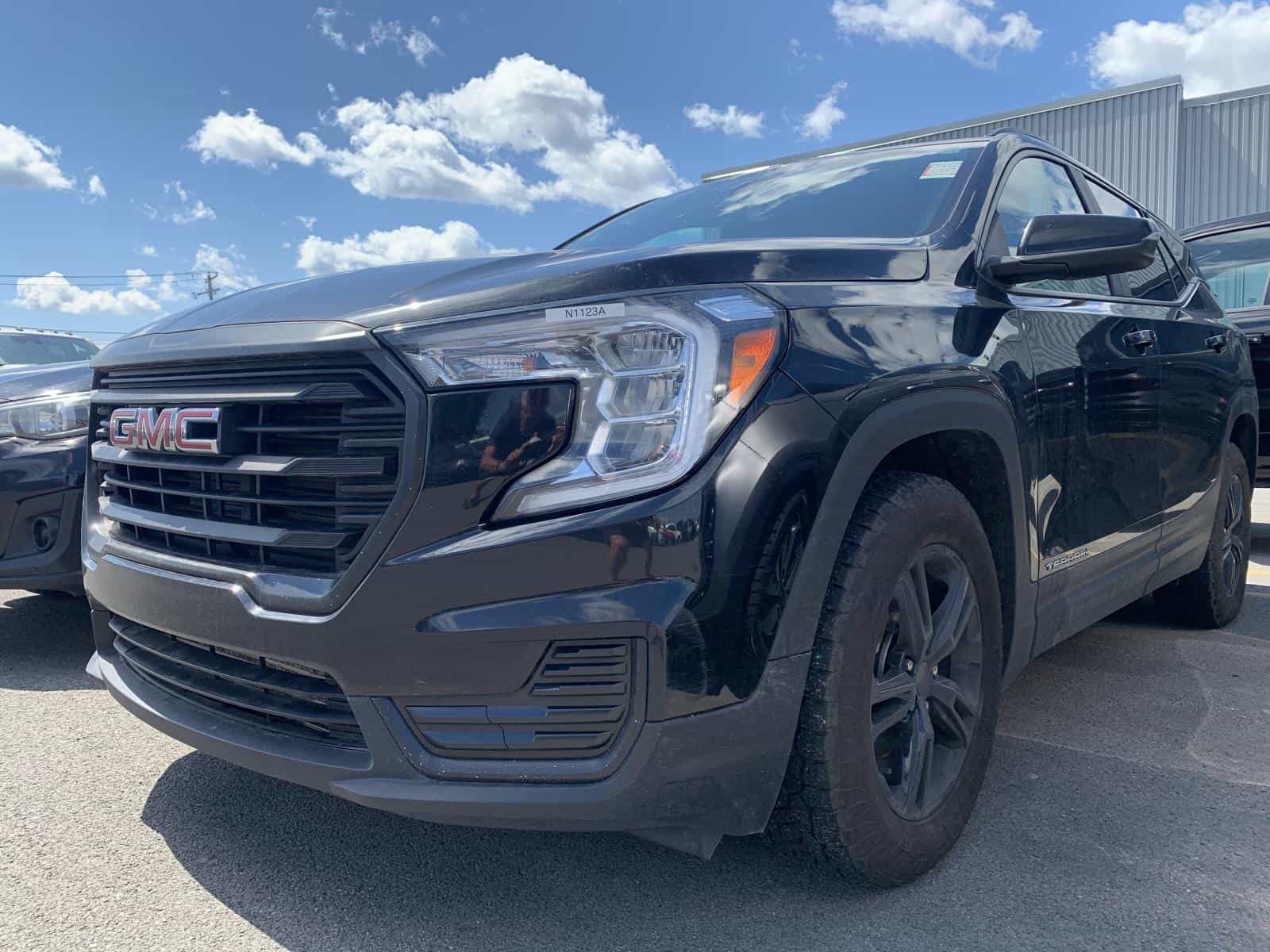 Image 1 GMC Terrain SLE 2022