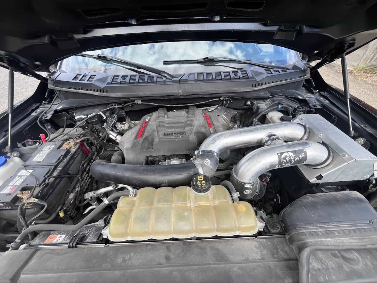 2019 Ford F150 Raptor - Image 21