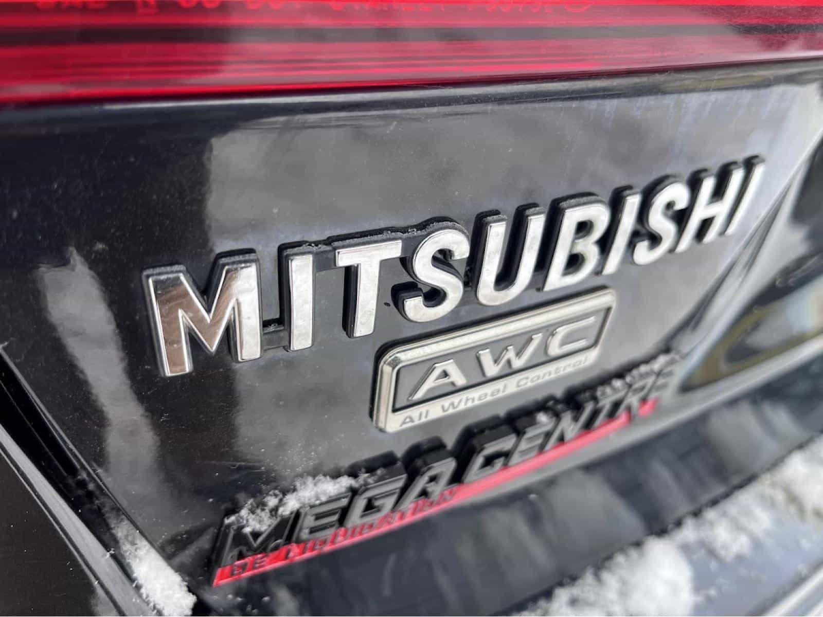 2011 Mitsubishi RVR SE SE - Image 19