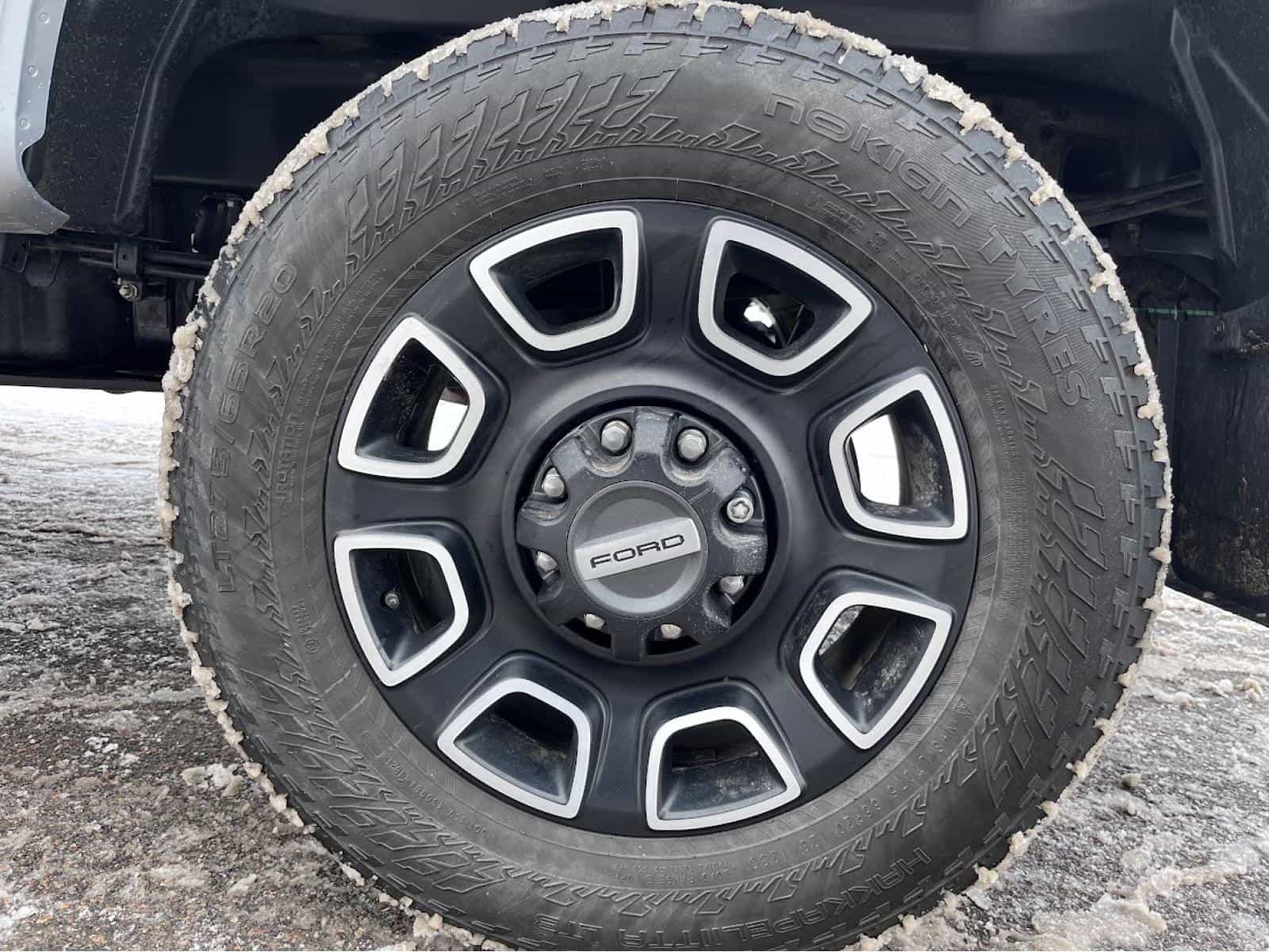 2024 Ford F250 S/D Platinum - Image 29