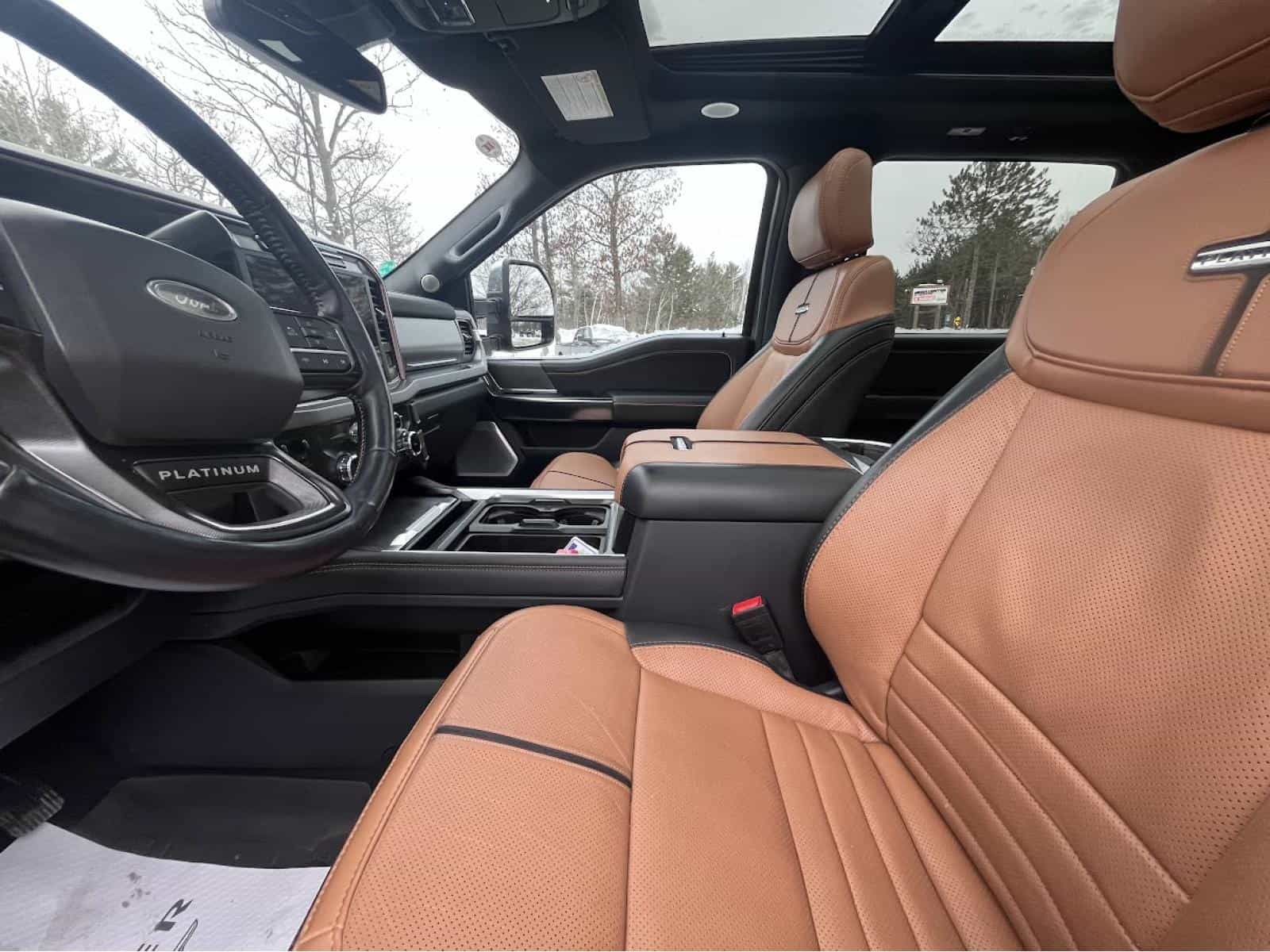 2024 Ford F250 S/D Platinum - Image 21