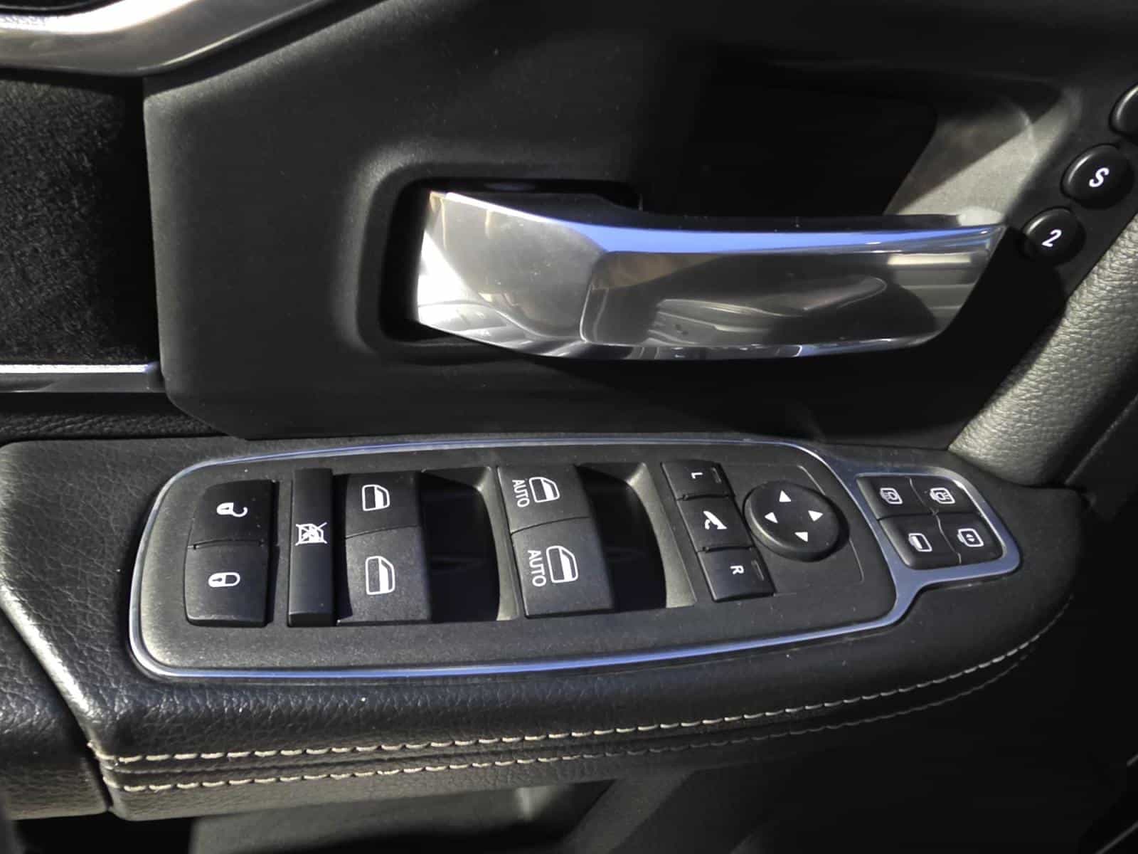 2023 RAM 2500 LARAMIE Laramie - Image 12