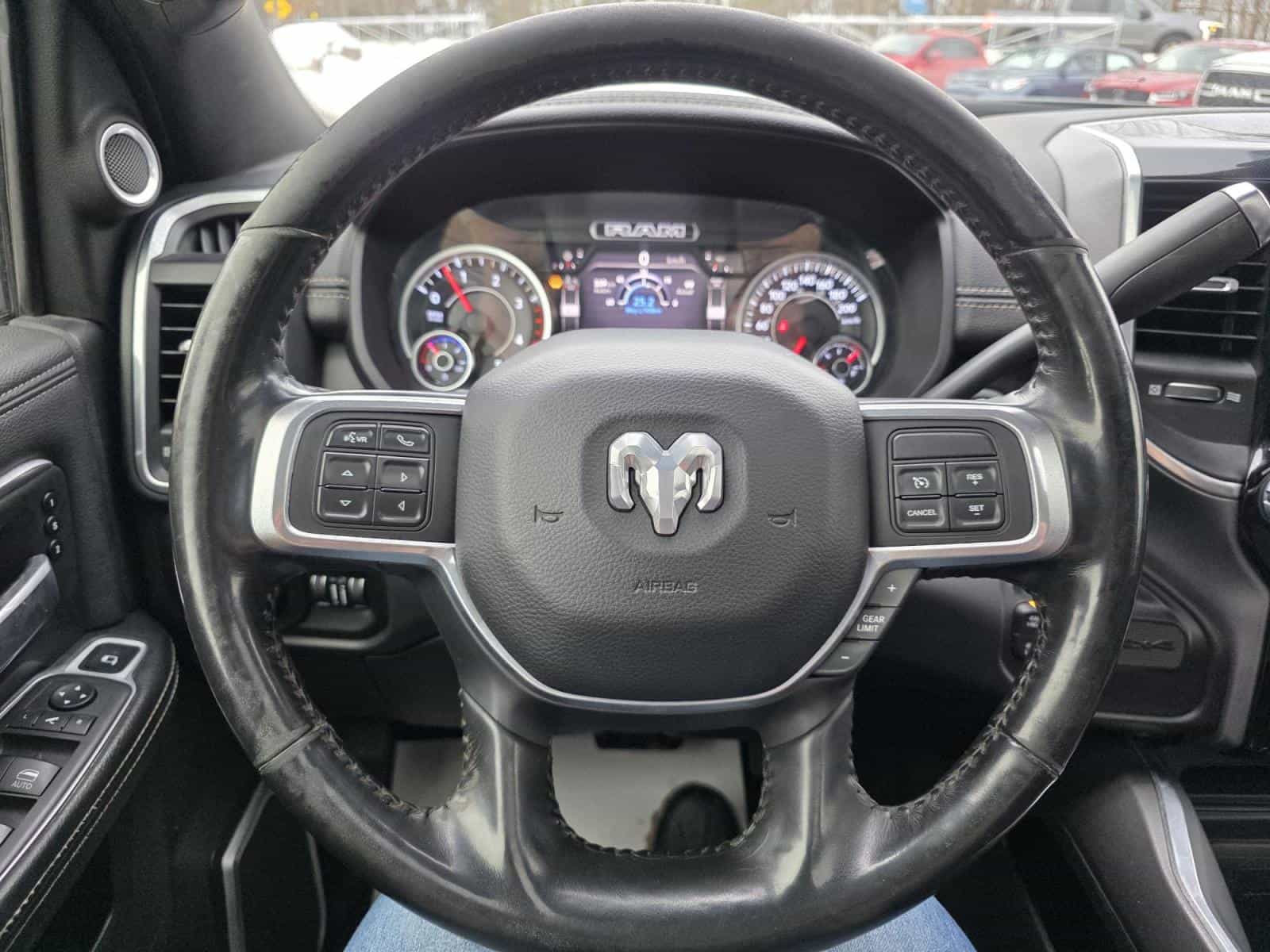 2020 RAM 3500 Laramie - Image 17