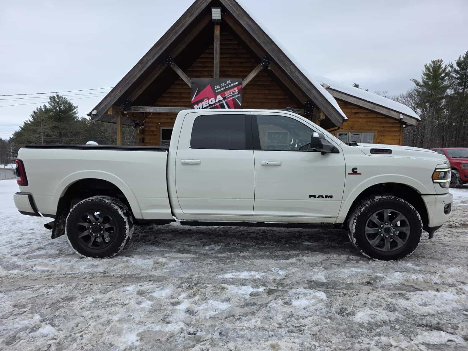 2022 RAM 2500 Laramie - Image 4