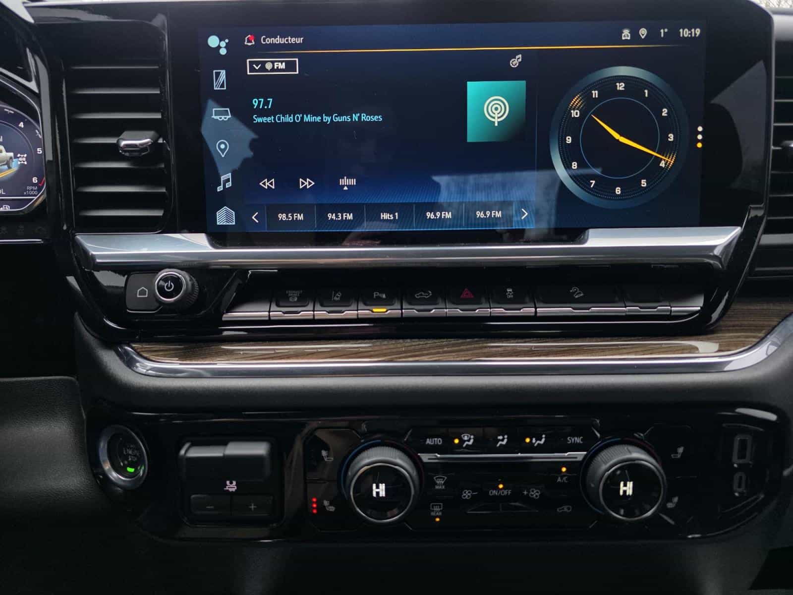 2024 Chevrolet Silverado 2500 LT - Image 17