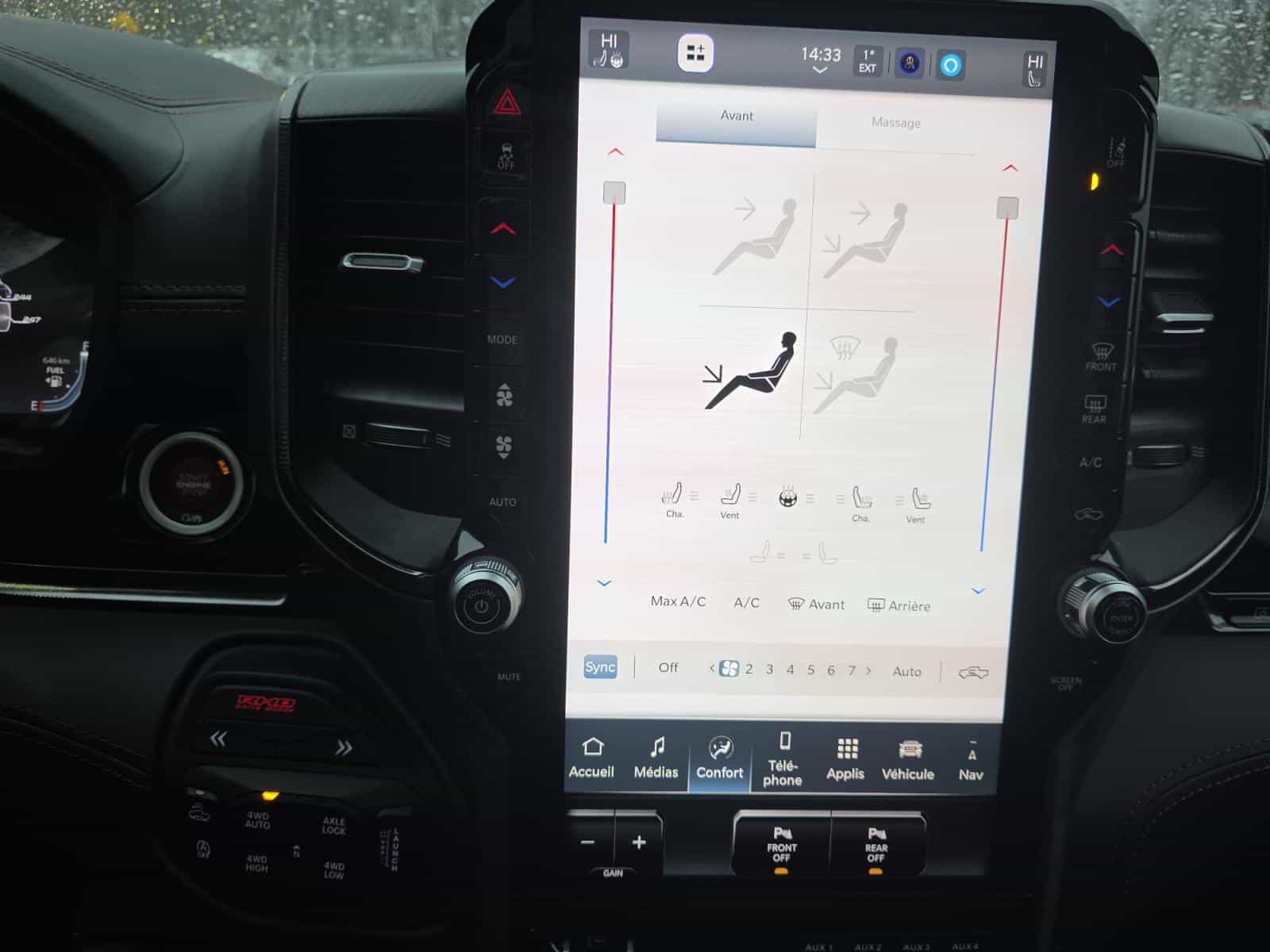 2025 RAM 1500 RHO - Image 19