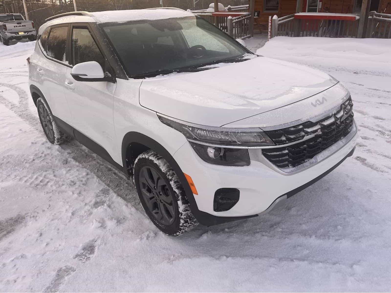 2024 Kia Seltos LX - Image 3