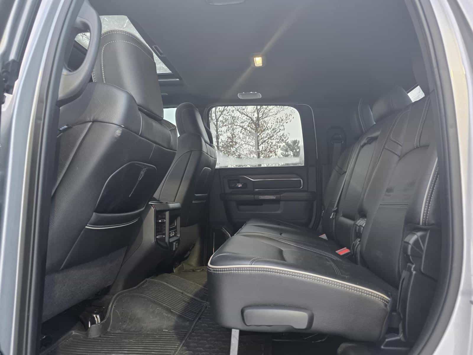 2023 RAM 2500 Limited - Image 15