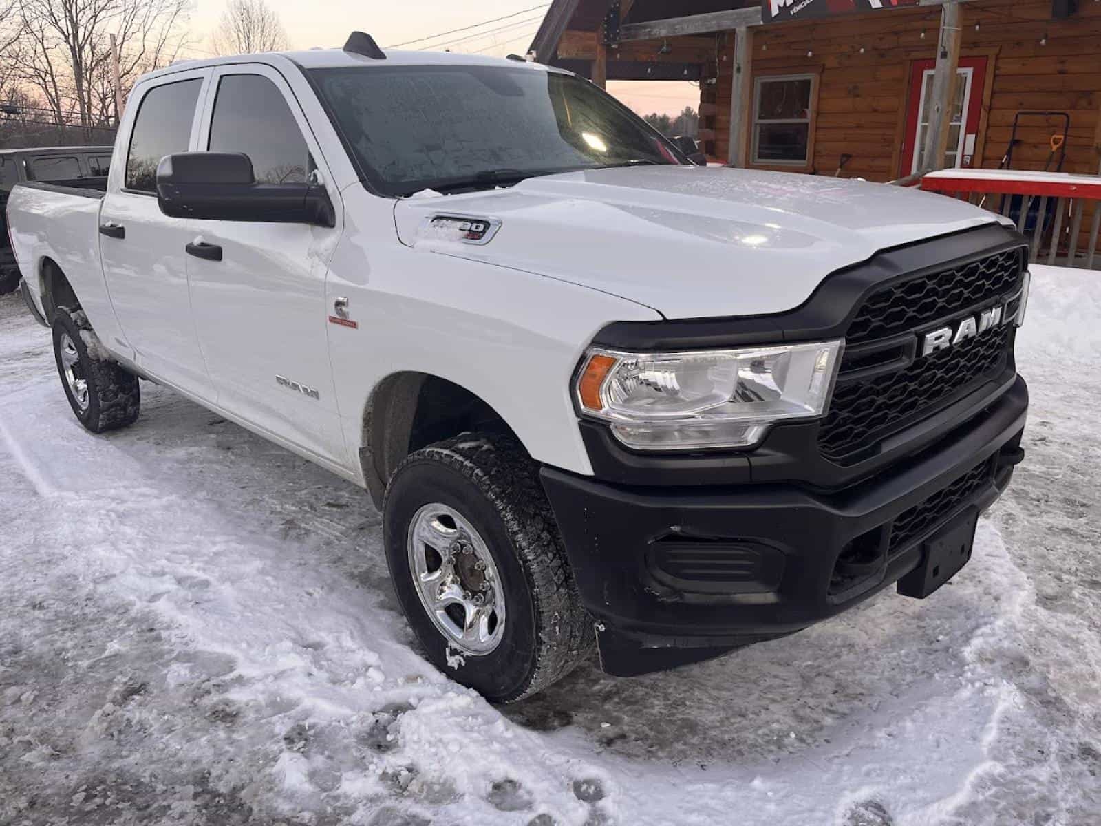 2022 RAM 2500 Tradesman - Image 5