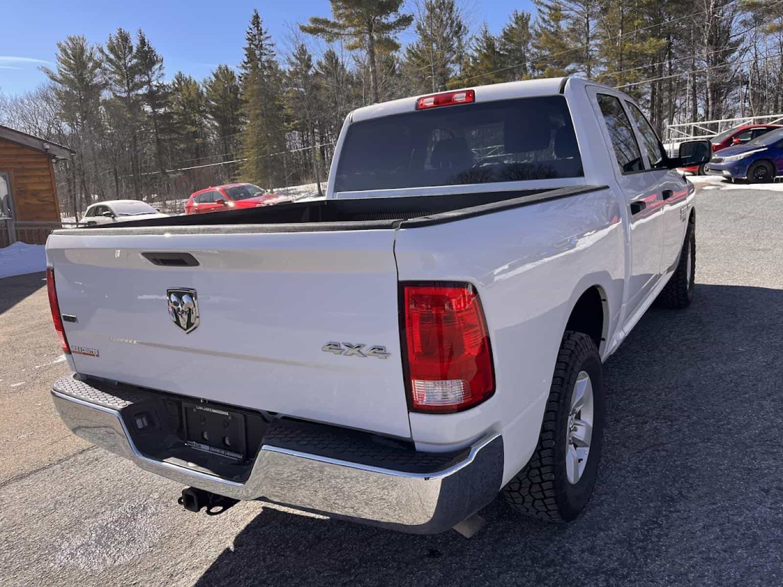2023 RAM 1500 SLT - Image 10