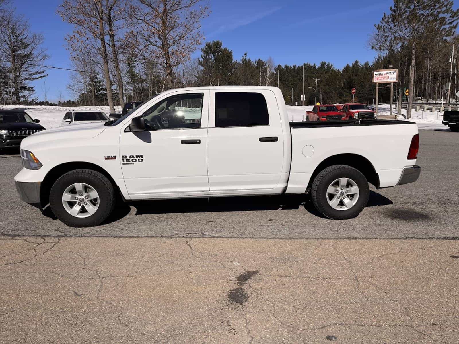Image 14 RAM 1500 SLT 2023