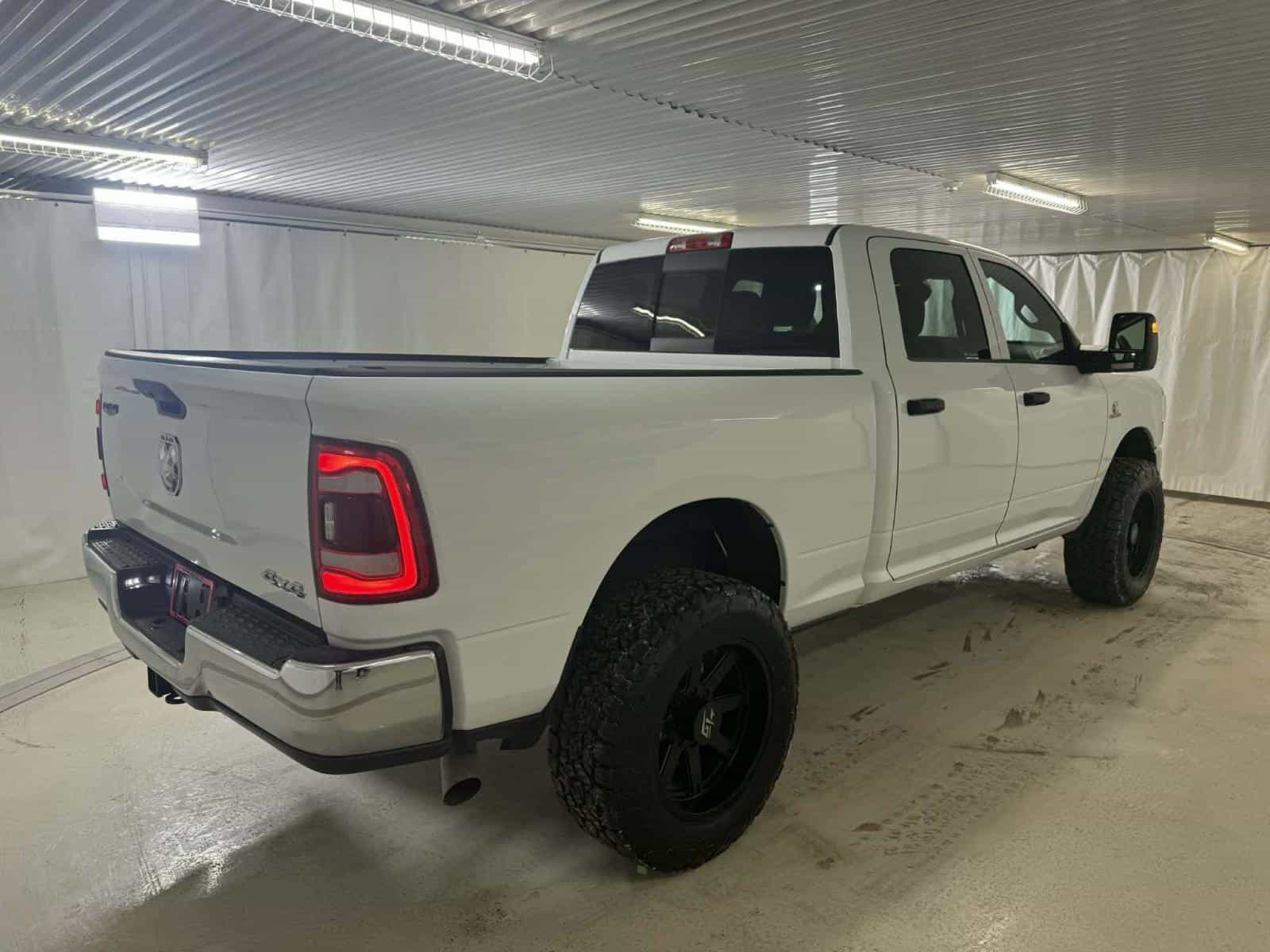 2024 RAM 3500 Tradesman - Image 6