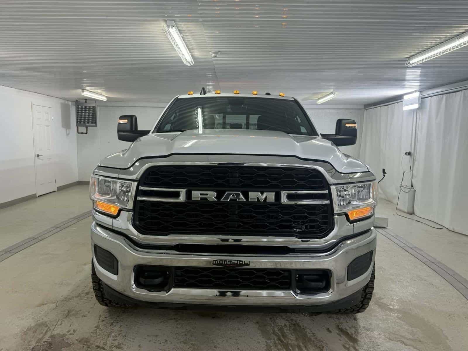 2024 RAM 3500 Tradesman - Image 9