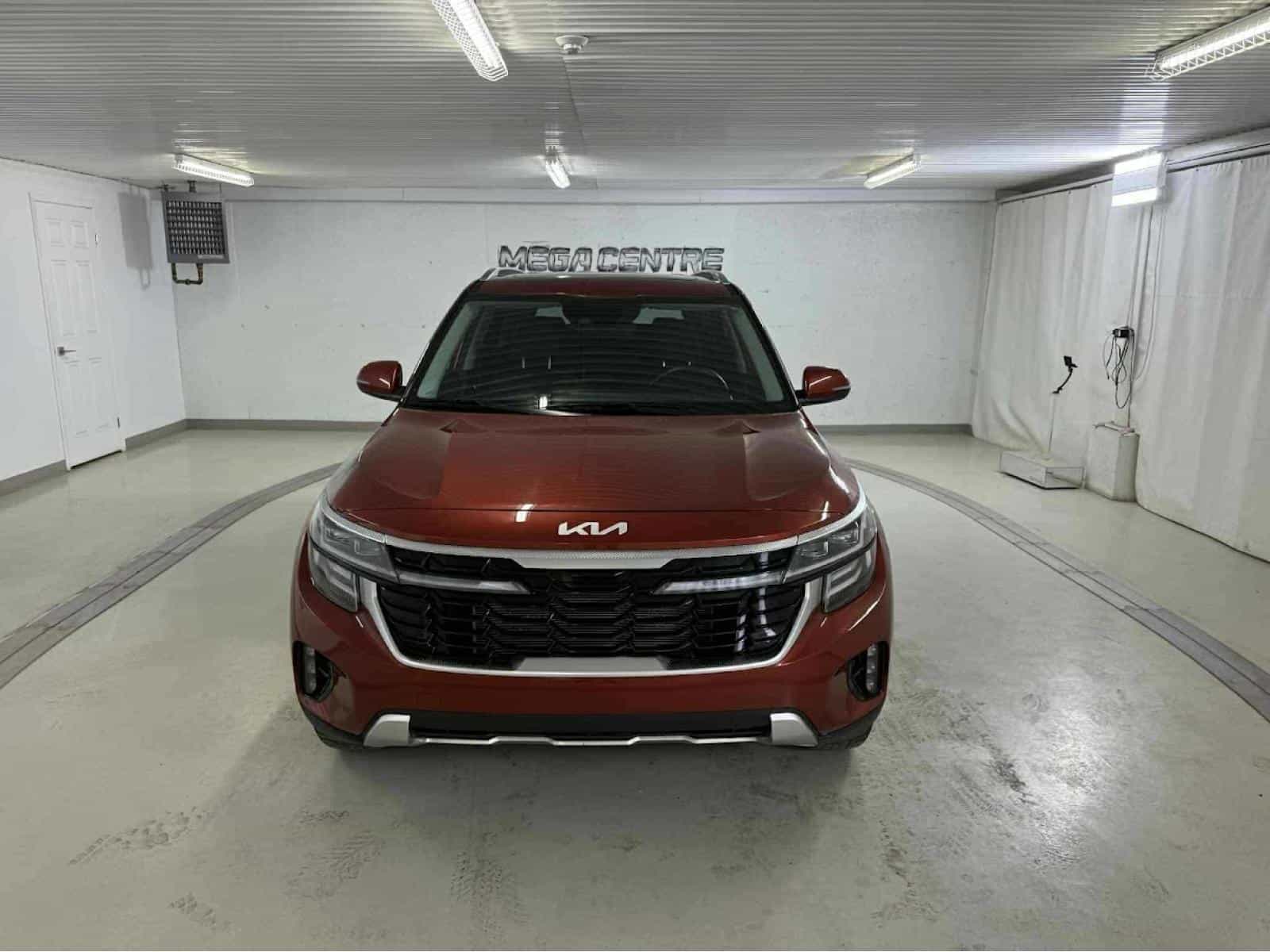 2025 Kia Seltos EX - Image 2