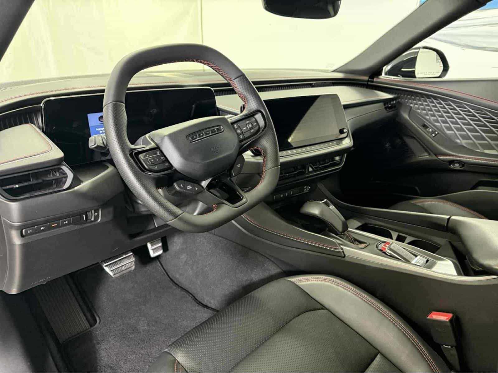 2024 Dodge Charger Daytona R/T - Image 17