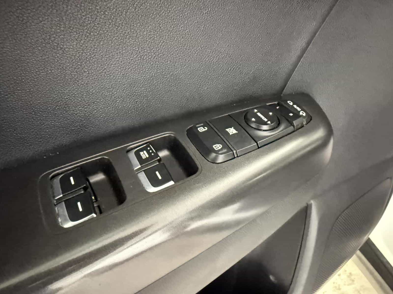 2017 Kia Sportage EX - Image 14