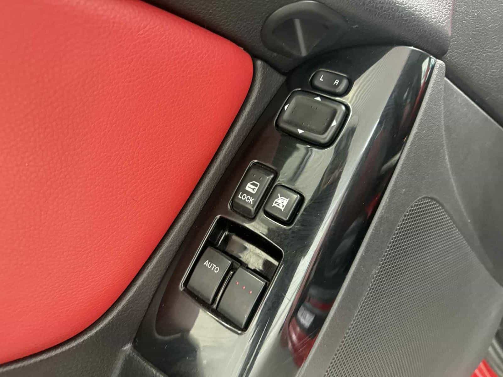 2004 Mazda RX-8 GT - Image 15