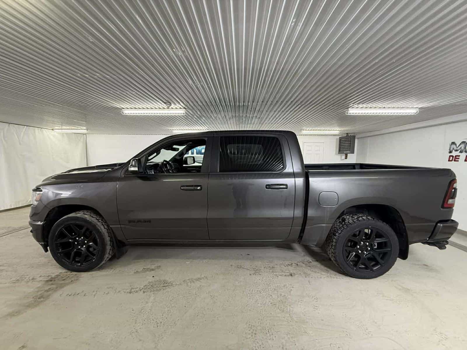 2022 RAM 1500 Sport Sport - Image 4