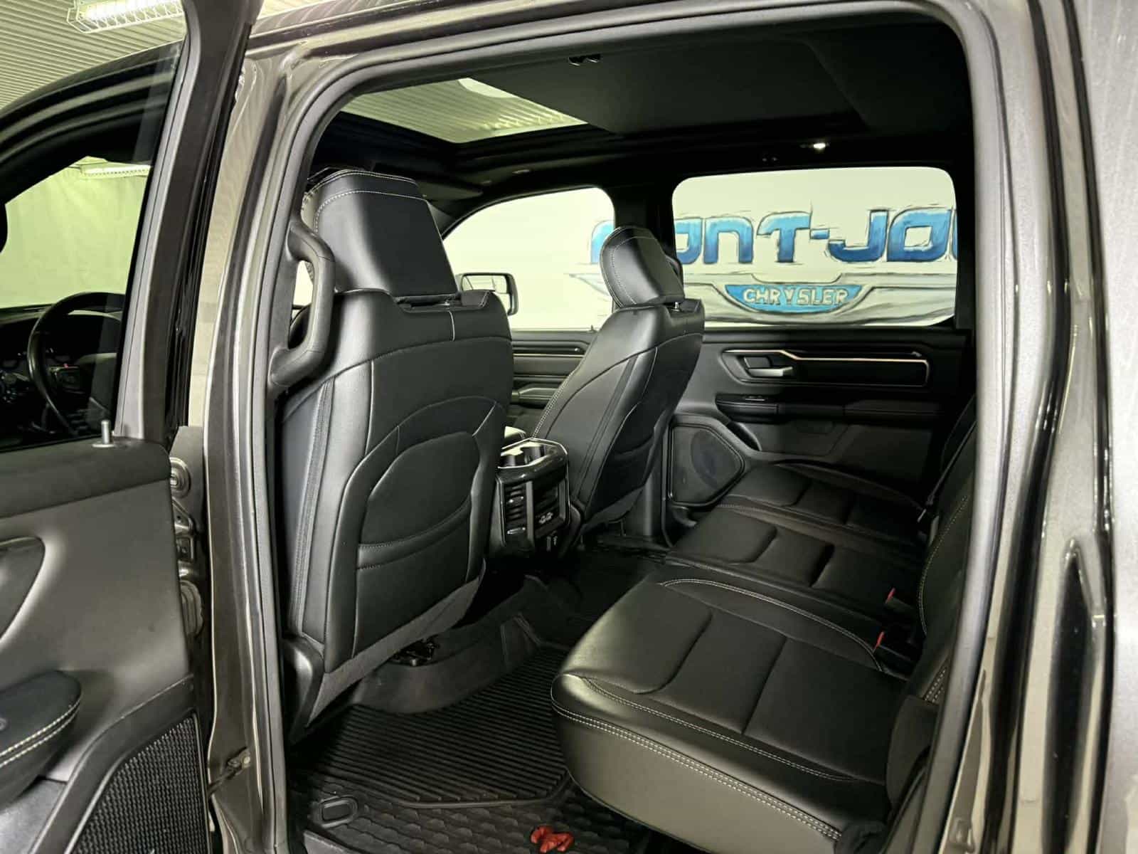 2022 RAM 1500 Sport Sport - Image 16