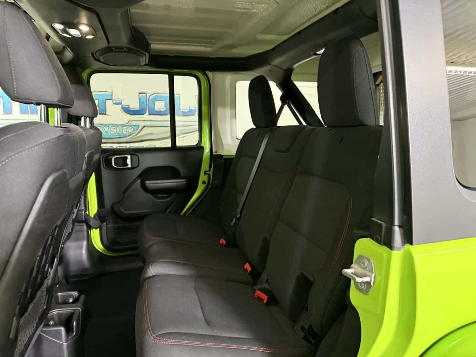 2021 Jeep Wrangler Unlimited Rubicon - Image 8