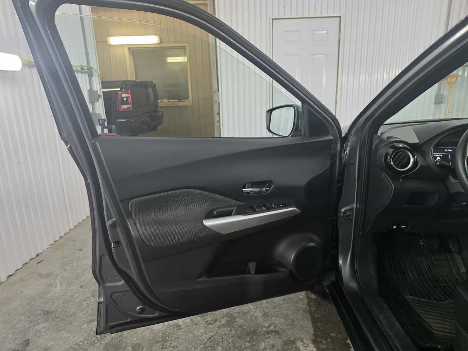 Image 7 Nissan Kicks SV 2019