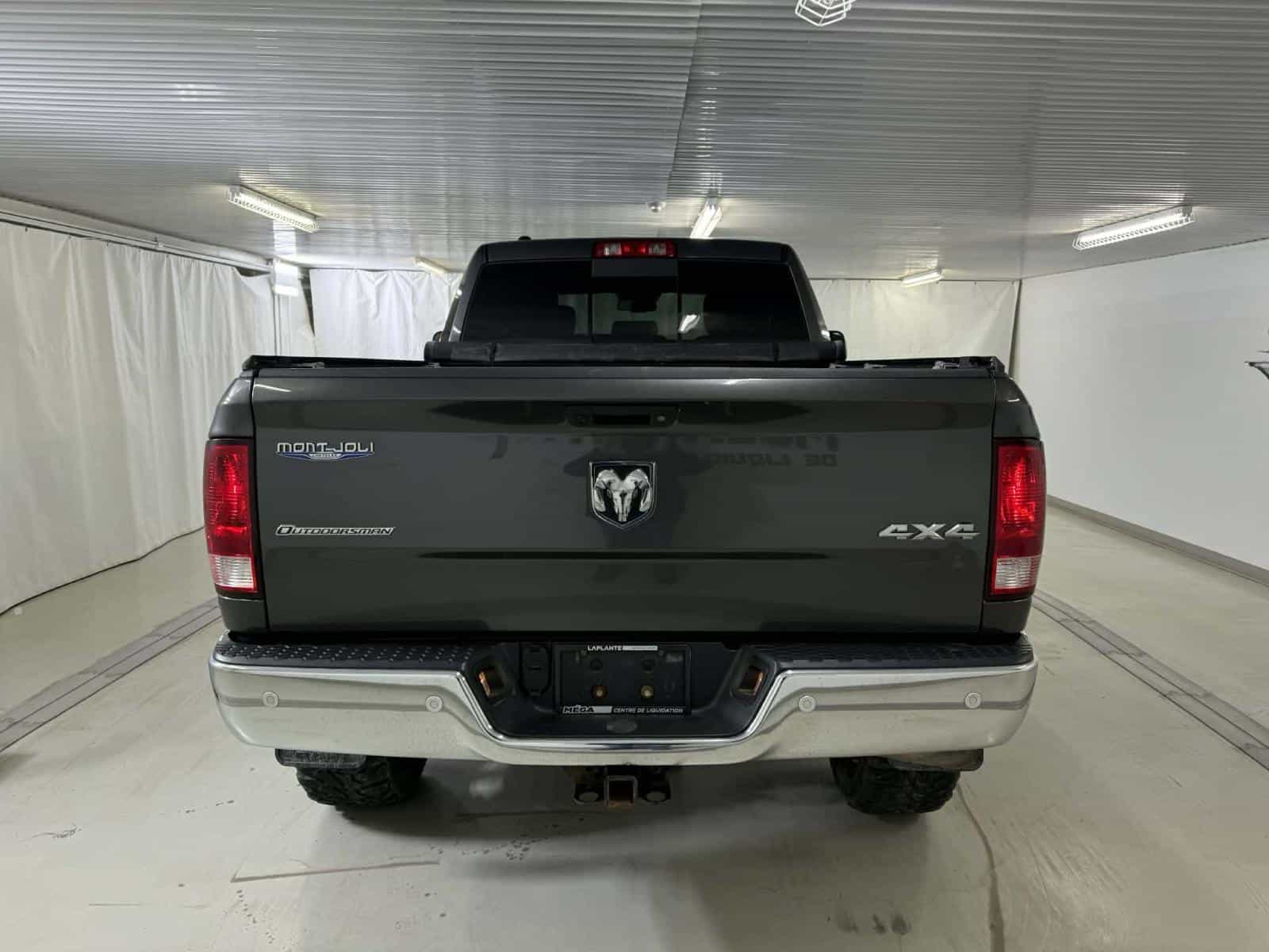 2017 RAM 1500 SLT SLT - Image 4