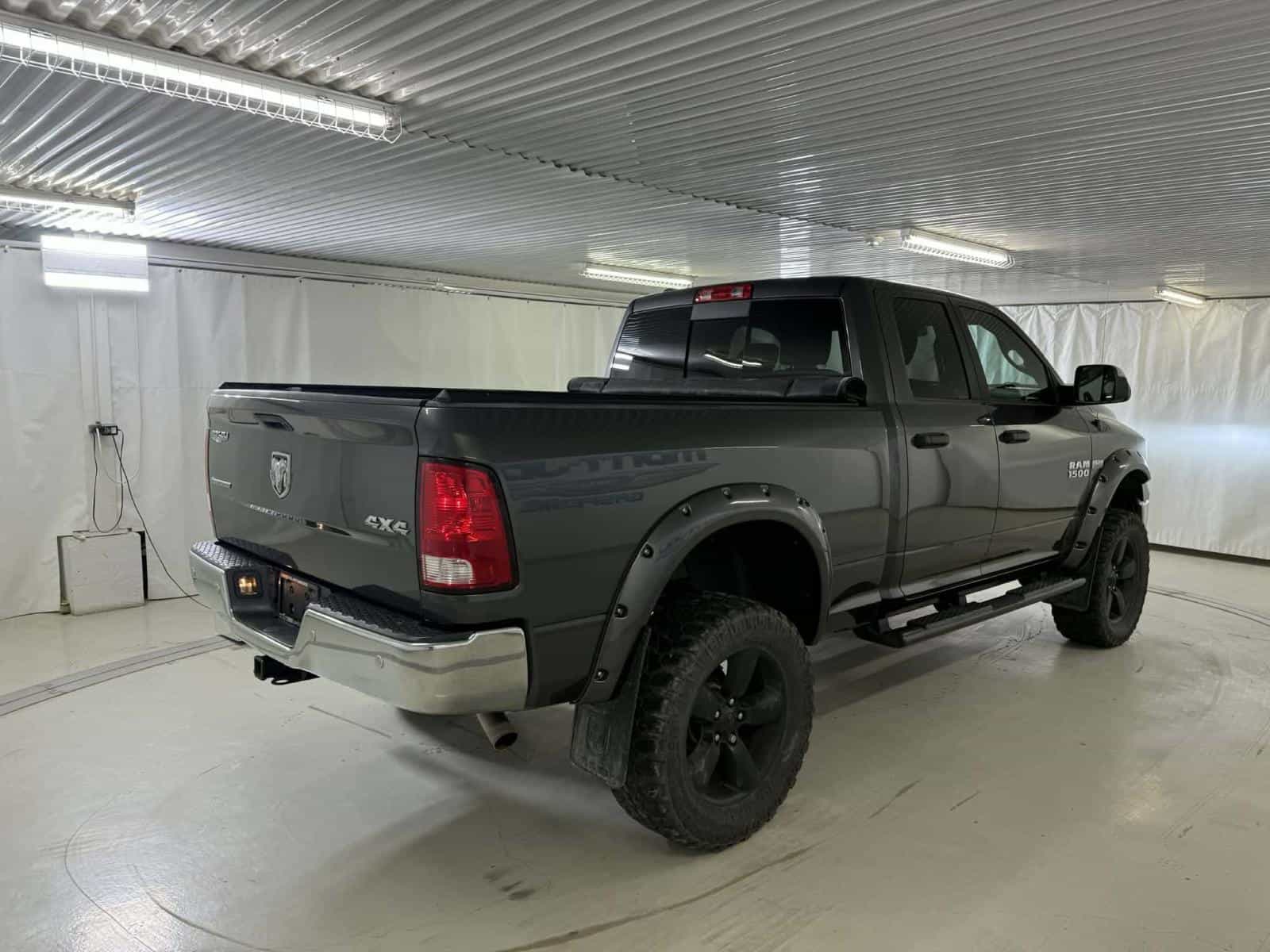 2017 RAM 1500 SLT SLT - Image 5