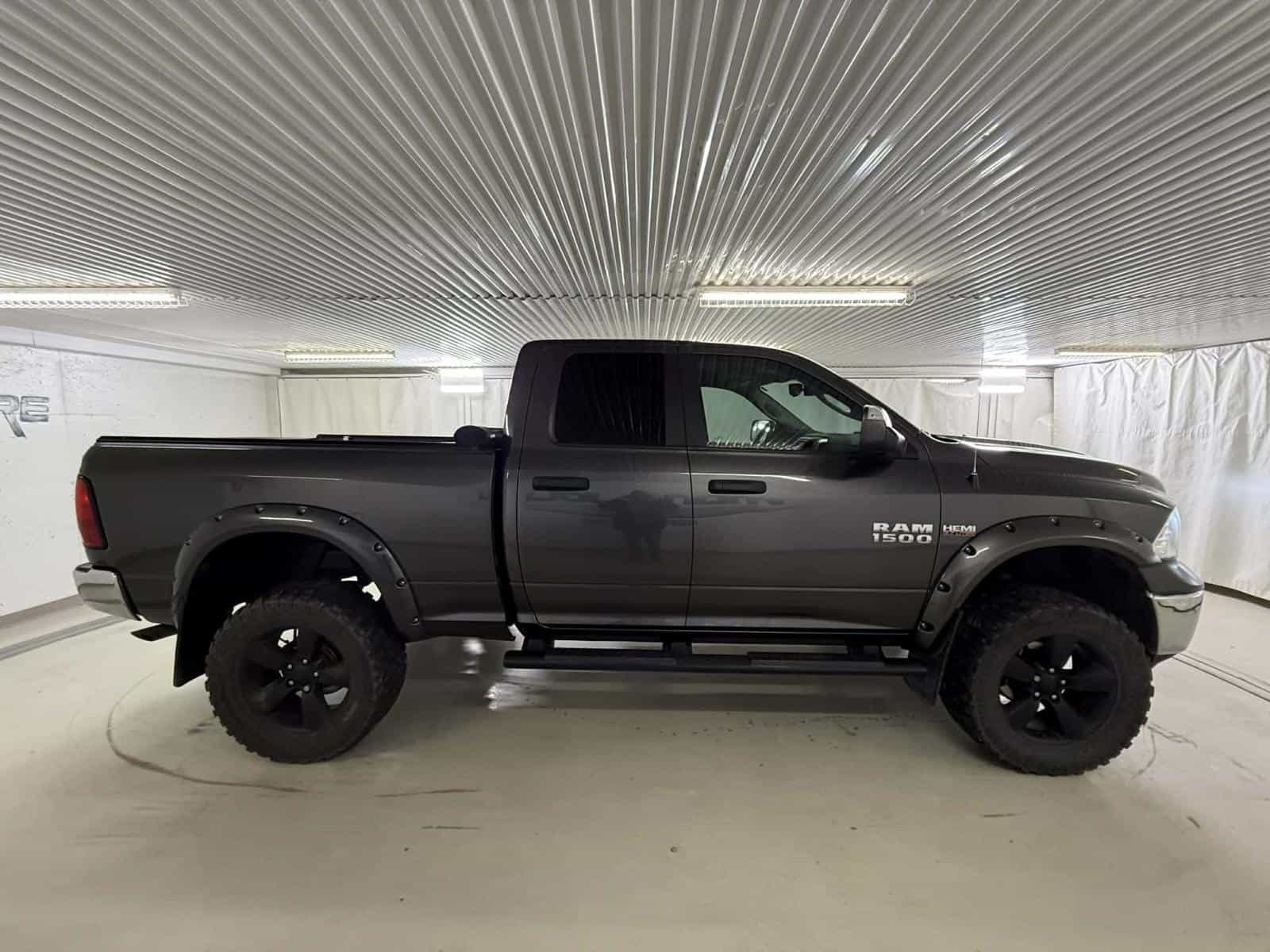 2017 RAM 1500 SLT SLT - Image 6