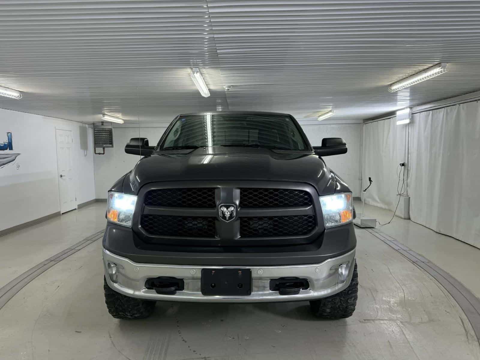 2017 RAM 1500 SLT SLT - Image 8