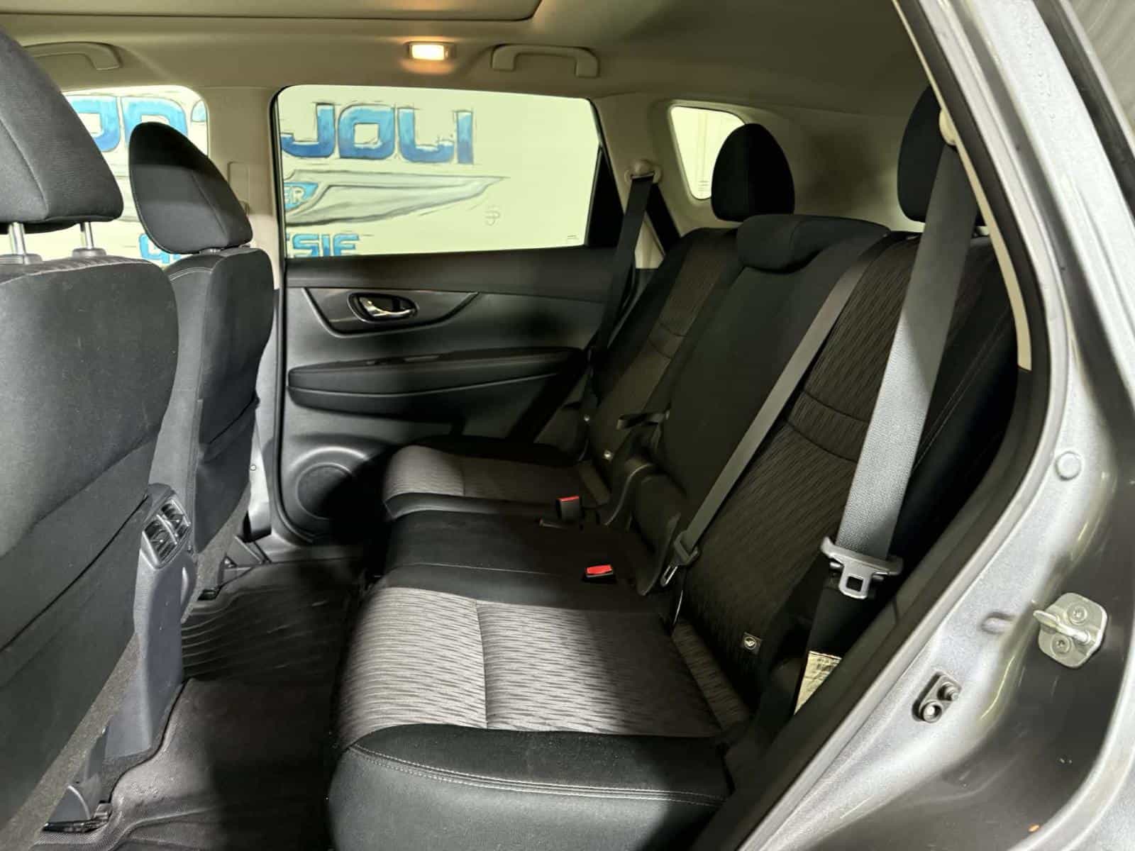 2018 Nissan ROGUE S/SL/SV SV - Image 13