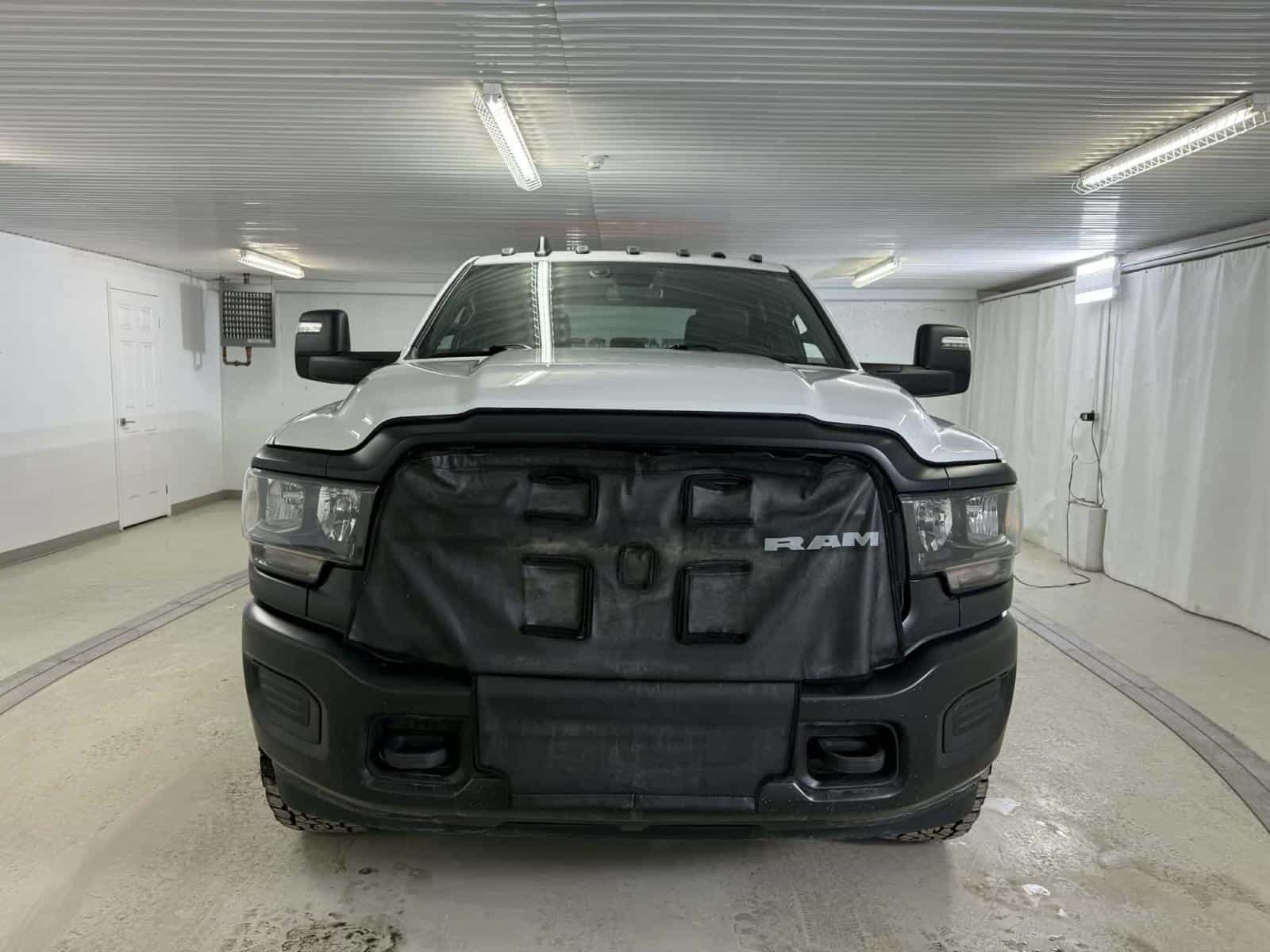 2023 RAM 2500 Tradesman Tradesman - Image 8