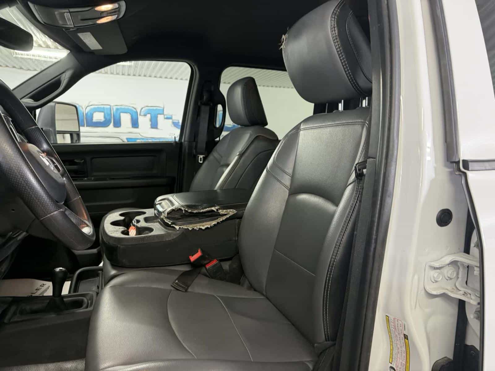 2023 RAM 2500 Tradesman - Image 10