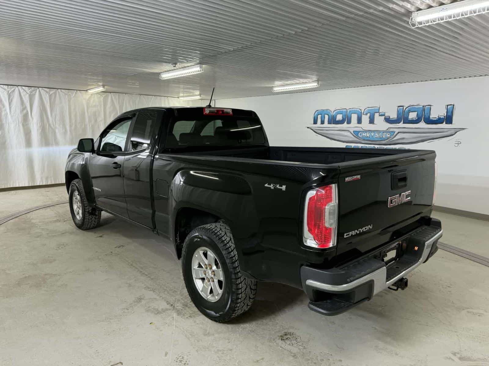 2018 GMC Canyon Base - Image 3