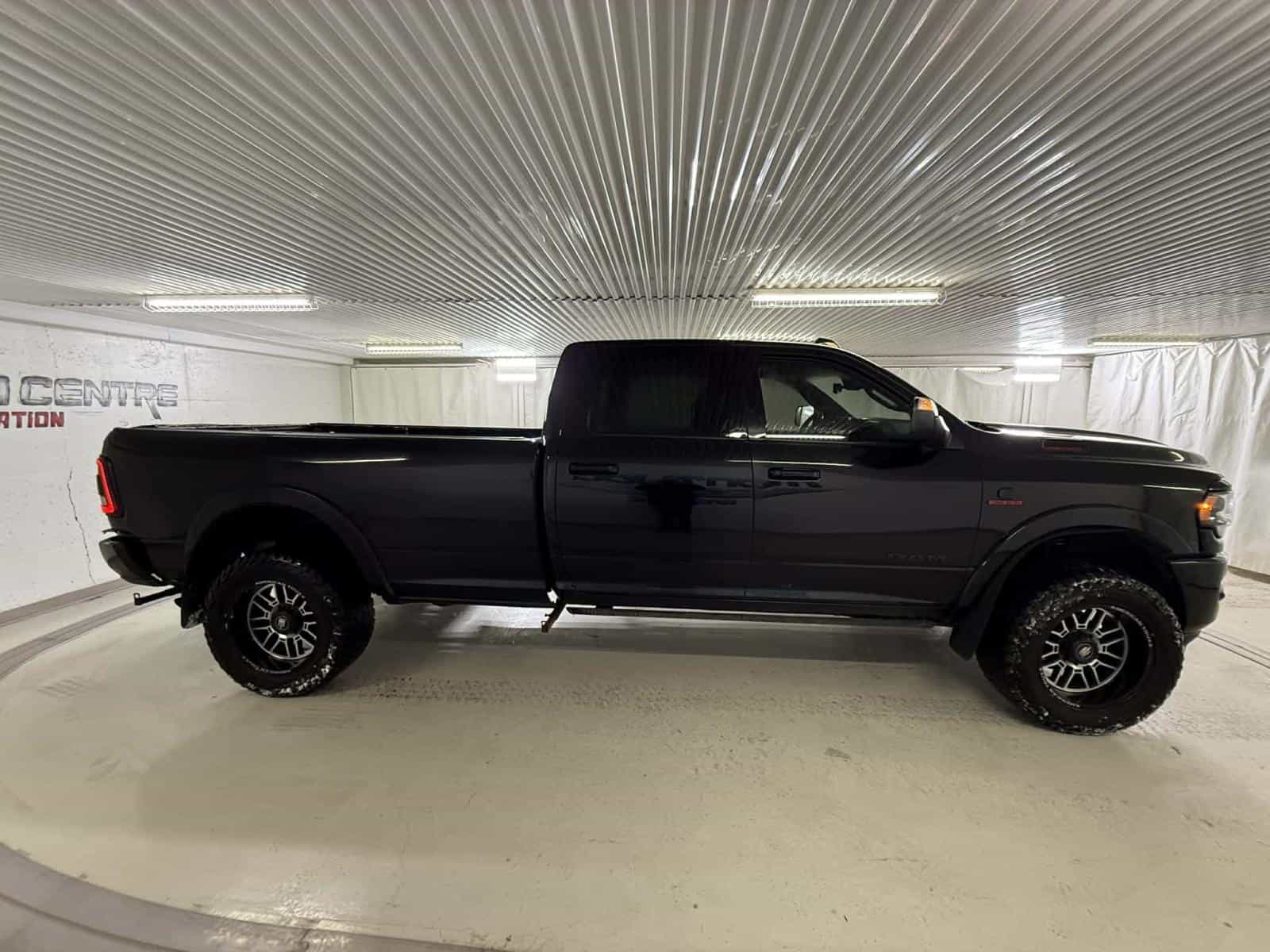2022 RAM 2500 Limited Limited - Image 5