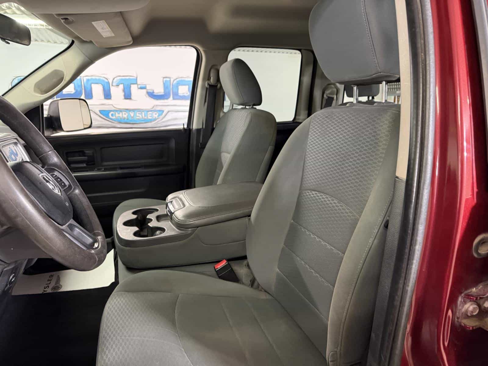 Image 11 RAM 1500 ST ST 2015