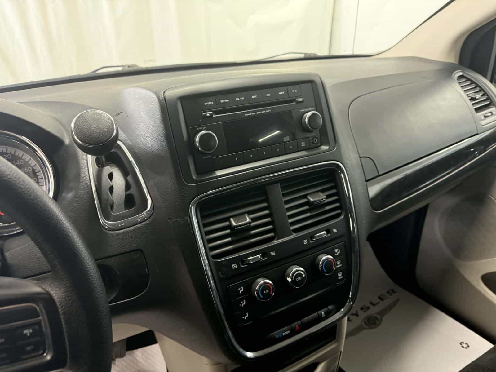 2017 Dodge Grand Cara Canada Value Package - Image 13