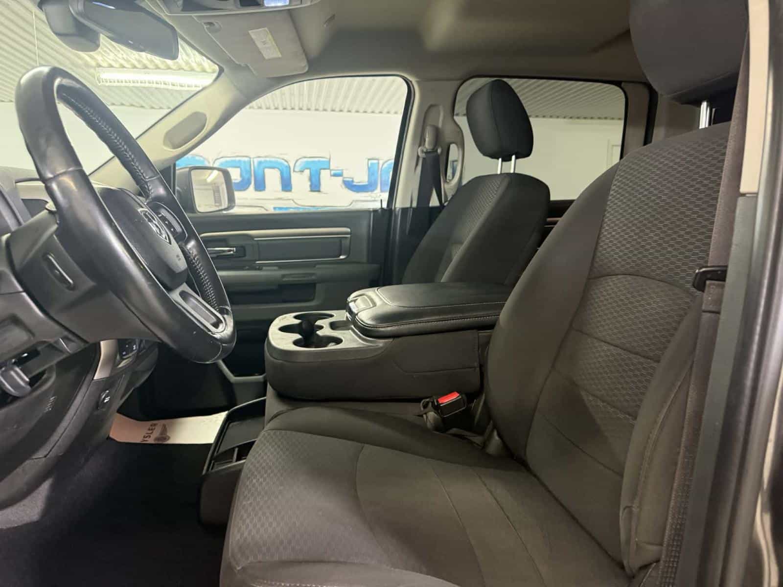 2019 RAM 1500 Warlock - Image 12