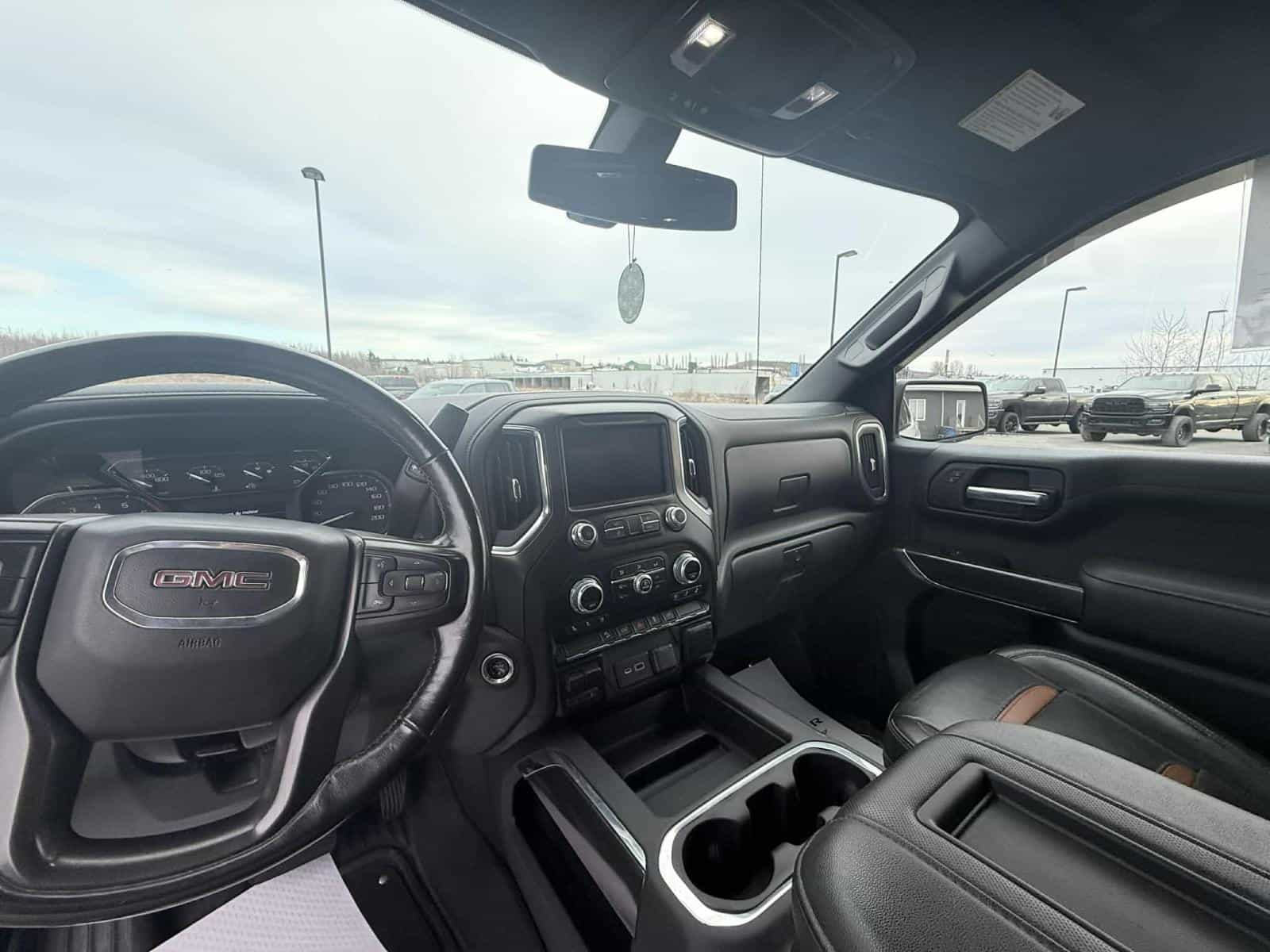 2022 GMC Sierra AT4 - Image 10