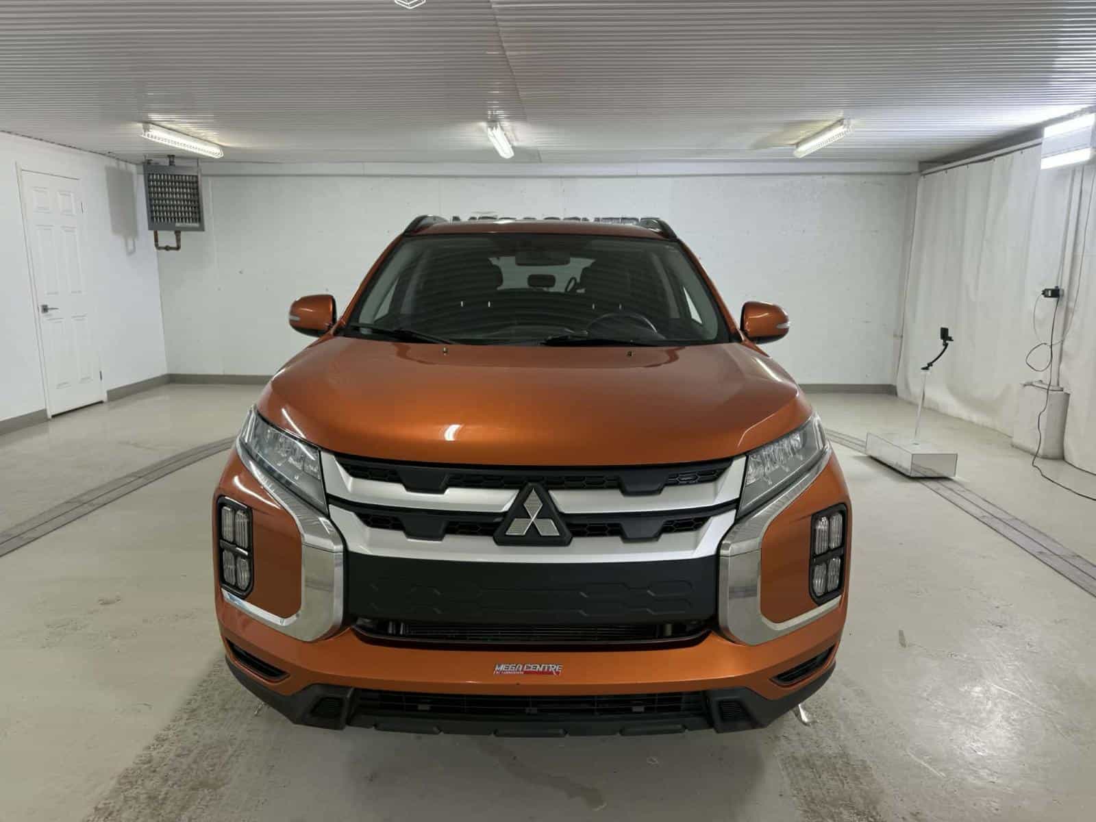 2022 Mitsubishi RVR SEL - Image 8