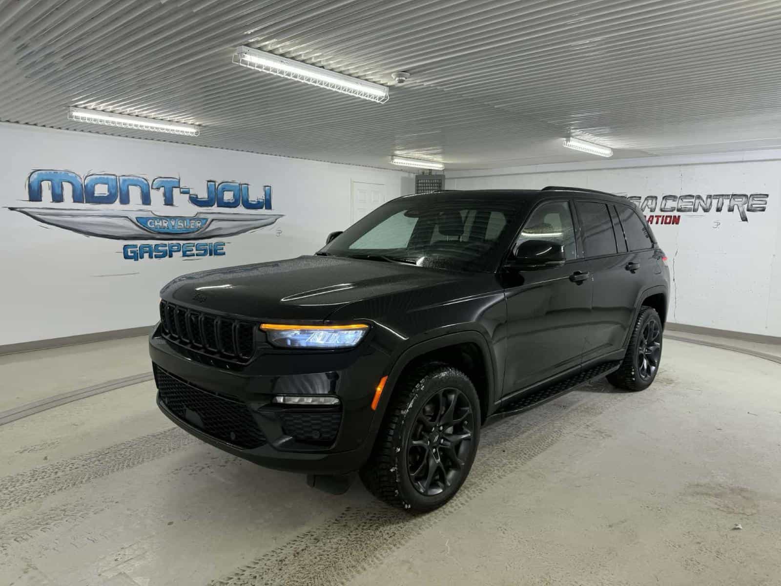 Image 1 Jeep Grand Cherokee Limited 2024