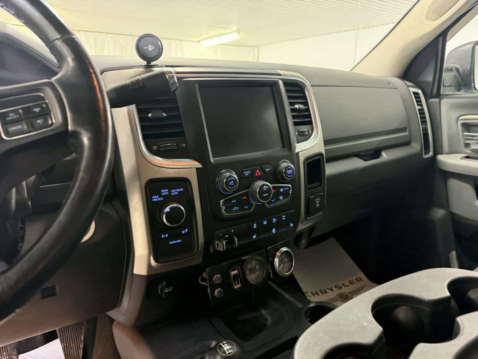 2015 RAM 2500 Power Wagon - Image 12