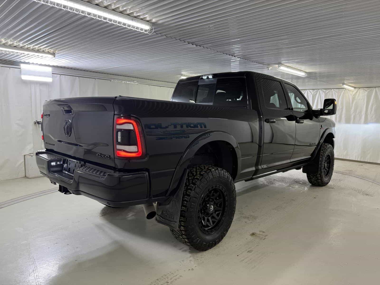 2024 RAM 2500 Limited - Image 5