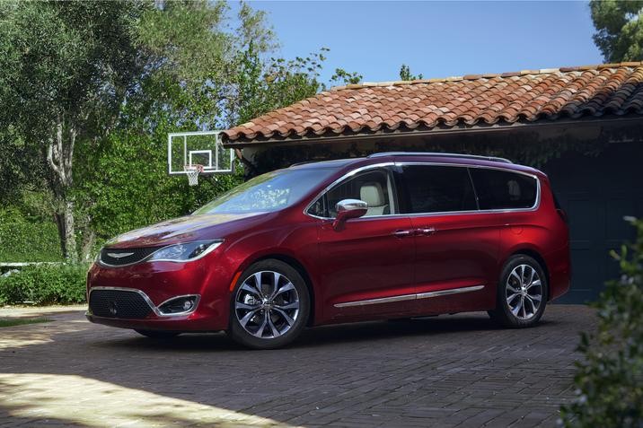 DODGE GRAND CARAVAN 2018 VS CHRYSLER PACIFICA 2018 À STE-FOY