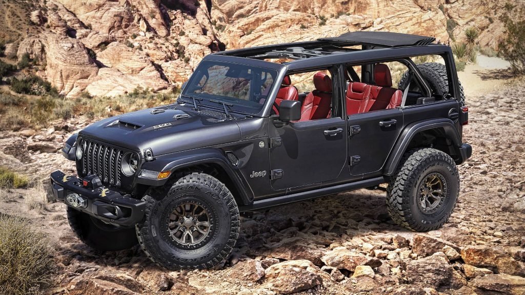 Jeep Wrangler Rubicon 392 Concept garé sur un sentier de rochers